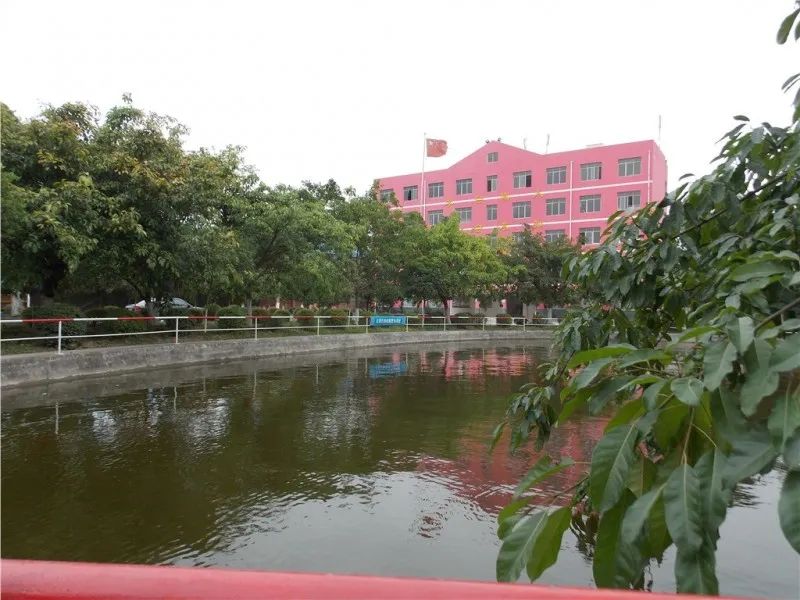 綿陽市陽光職業(yè)技術(shù)學(xué)校